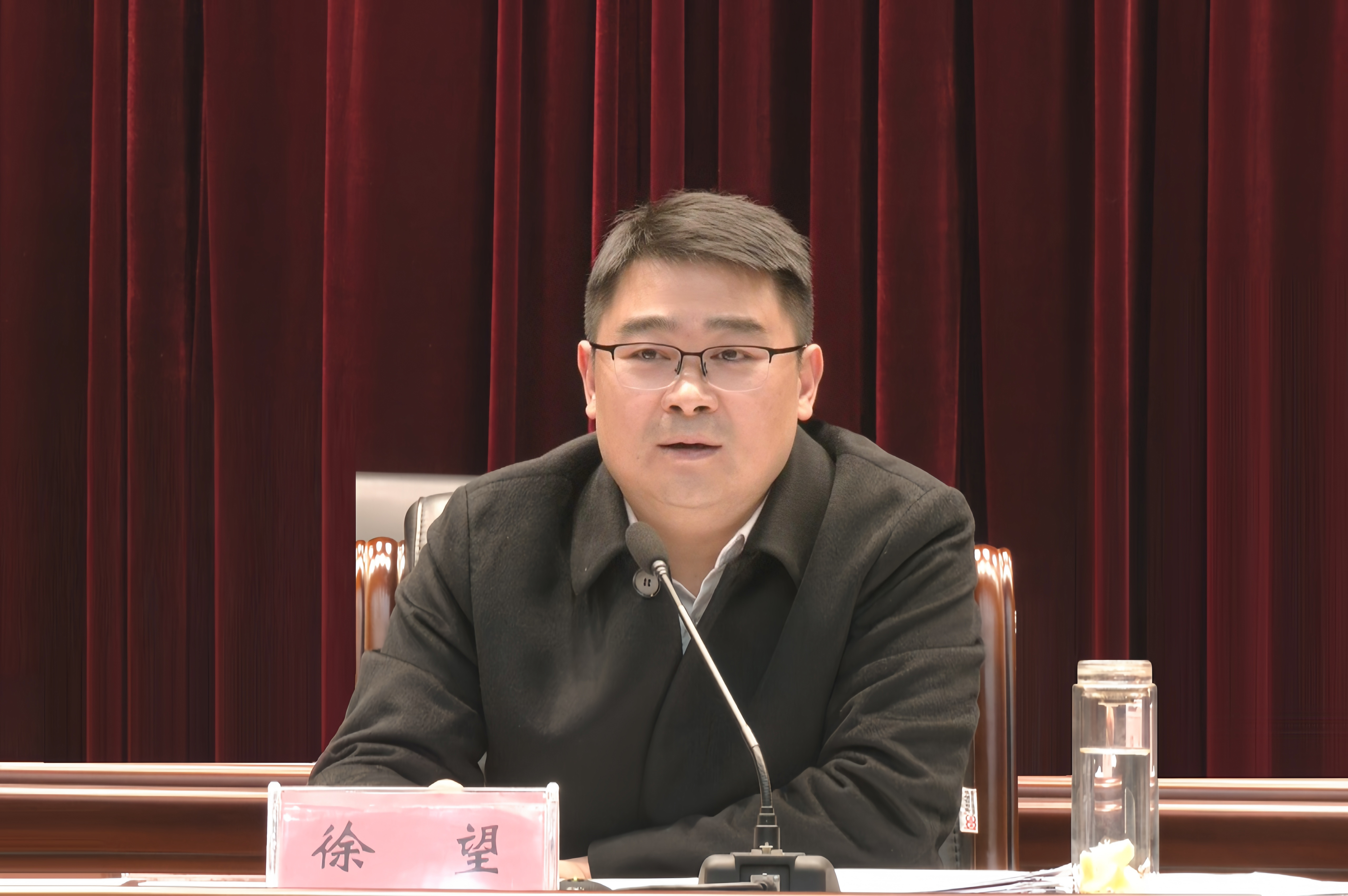 正在上传...